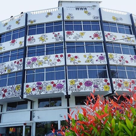 Riverine Garden Hotel Chukai Экстерьер фото
