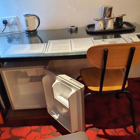 Riverine Garden Hotel Chukai Экстерьер фото