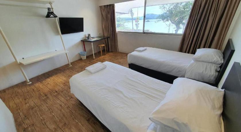 Riverine Garden Hotel Chukai Экстерьер фото